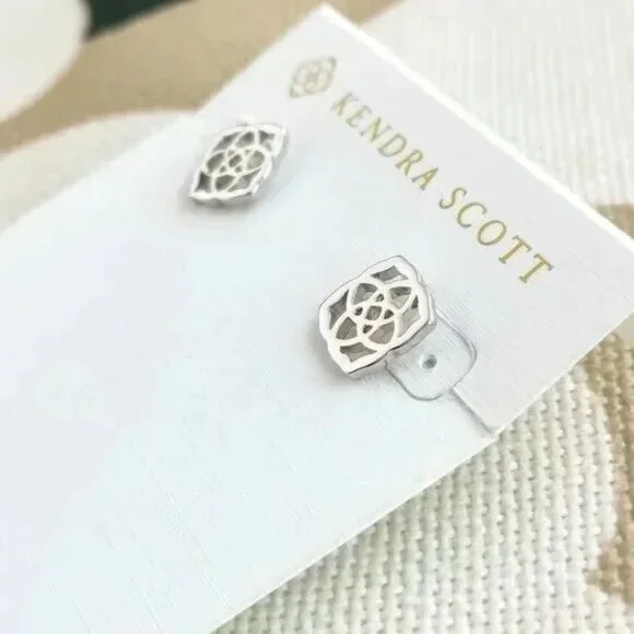 Kendra Scott Stud Earrings - Picture 2 of 4